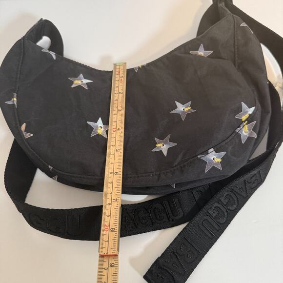 Urban Outfitters Baggu Bag Small Nylon Stars Crescent Bag Crossbody NEW - Picture 7 of 7
